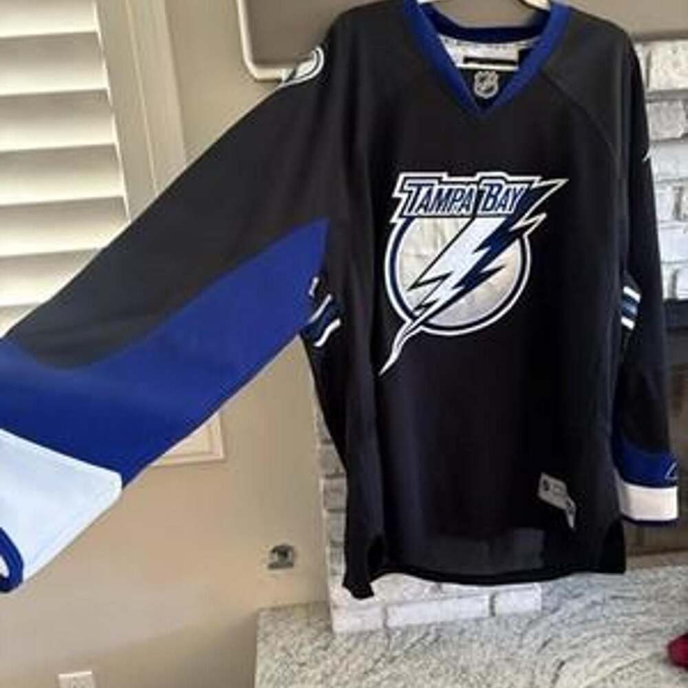 Reebok Tampa Bay Lightning NHL Hockey Jersey Black Blue White - Picture 2 of 3